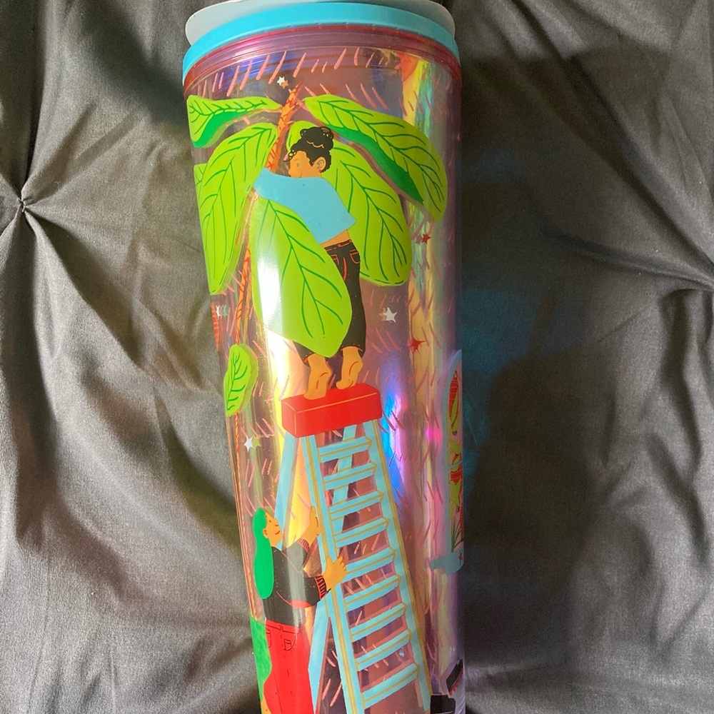 Colorful Tumbler with Ladder and Leaves Design